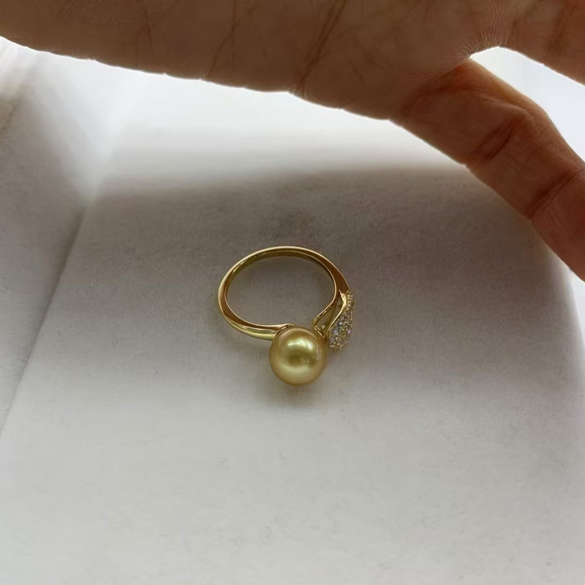 The southsea Gold Pearl Ring